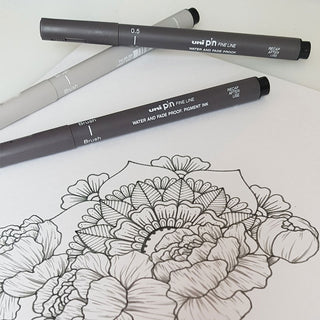 Uni-Ball Pin Creative Strokes Drawing Pen Set of 8