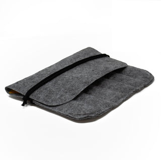 Studio 22 Miniature Detail Brush Set in Felt Wallet